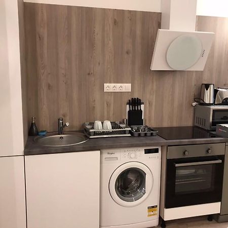The Whistling Rabbi Appartement Boedapest Buitenkant foto